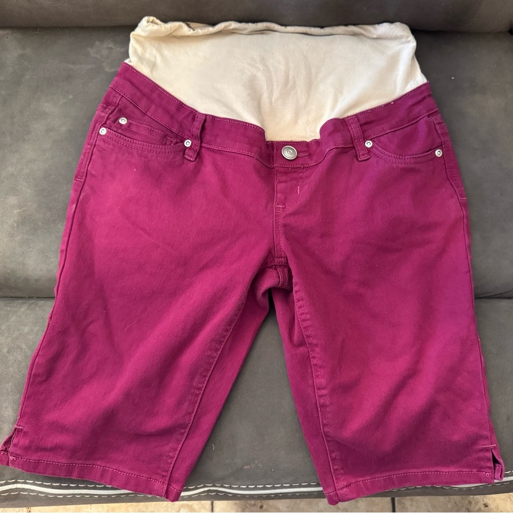 Hybrid & company Women size MEDIUM Maternity Shorts Stretch casual summer